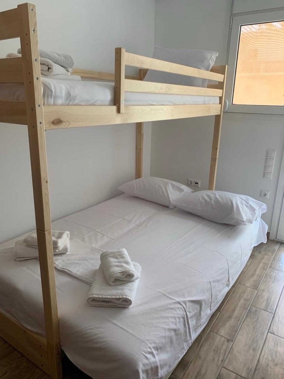Apartment In The Middle Of Nowhere 1 Athen